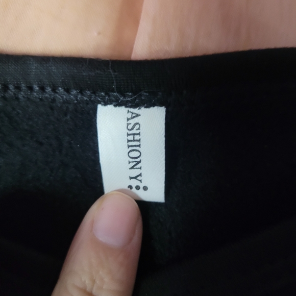 Black Long Sleeve Top - Picture 3 of 4